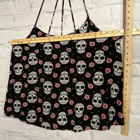 Plus Skull & Roses Tank - Picture 4 of 6